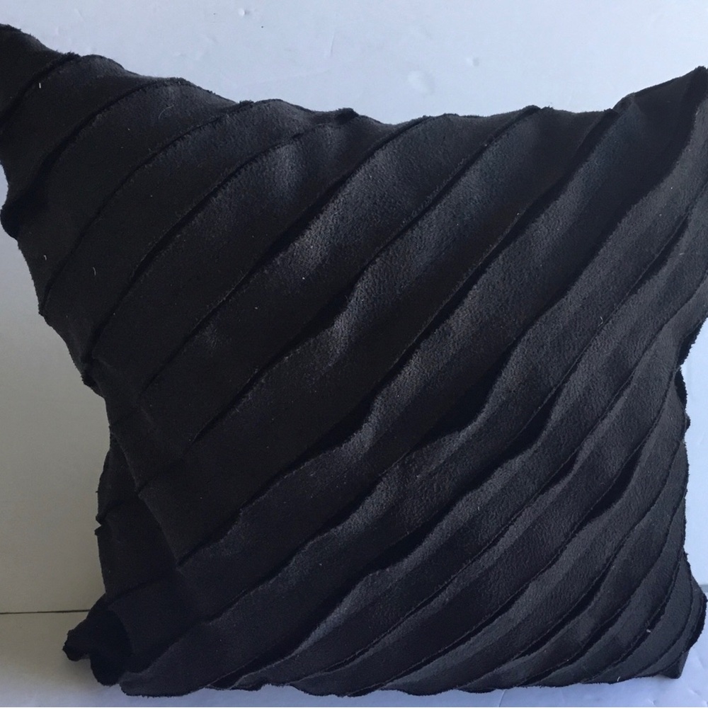 Pillow small, black suede with ruffle front